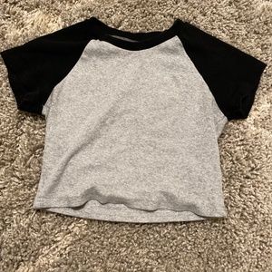 Ribbed Cropped tight fit tee